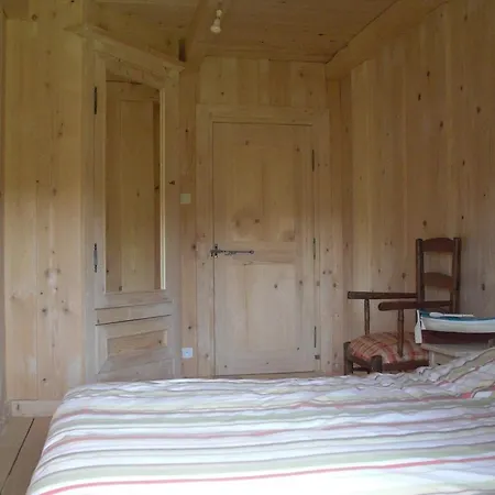 度假居 Ferme Des Poncees 热拉梅