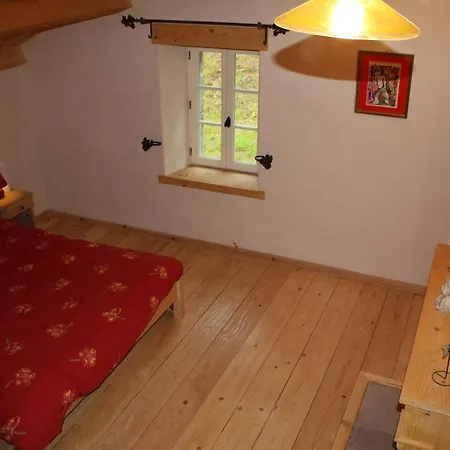 Ferme Des Poncées Hébergement de vacances *